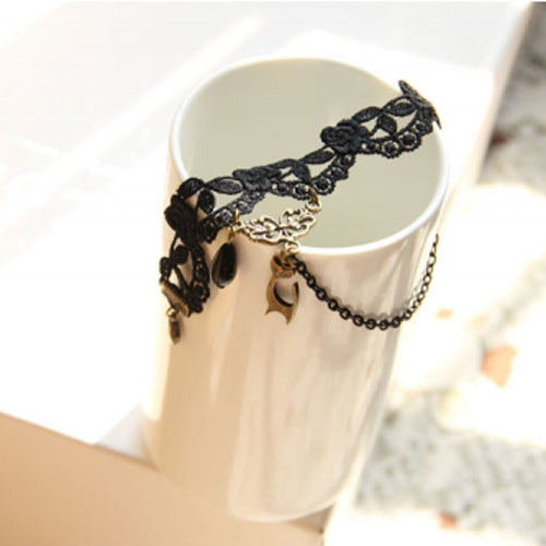 Female Sweet Bracelet with Lace Fringe and Simple Bride Fashion Style