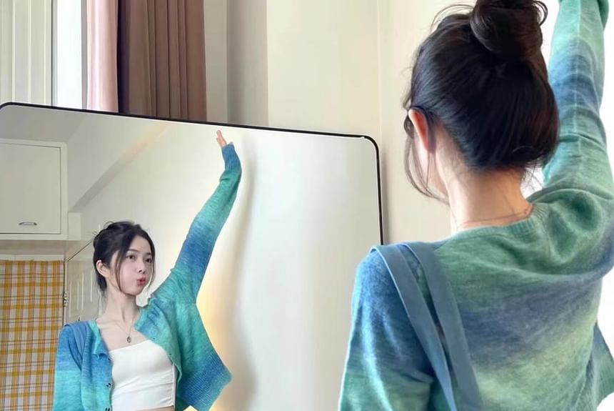 Gradient Round Neck Cardigan