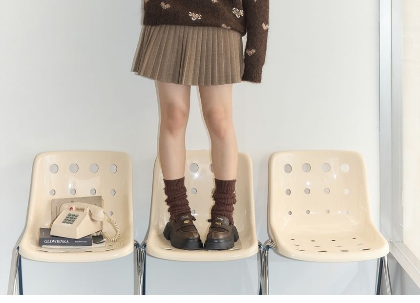 Plus Size High Rise Plain Mini Pleated Skirt