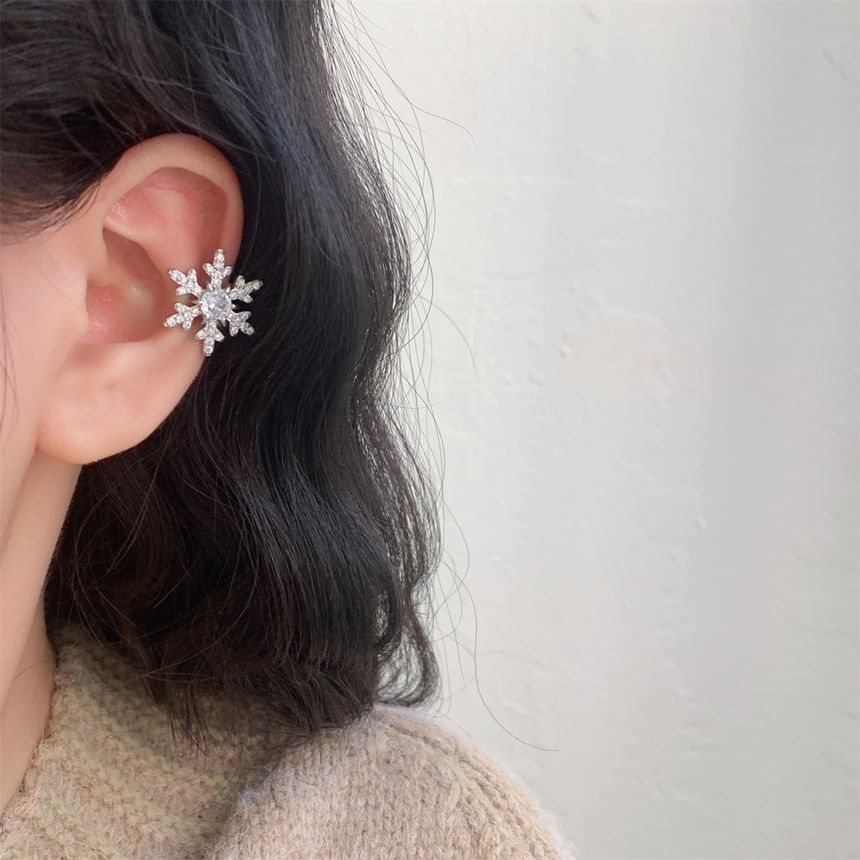 Rhinestone Cuff Snowflake Ear