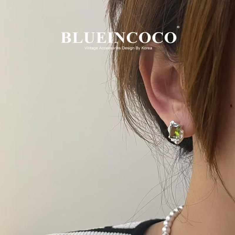 Stud Earring Gemstone