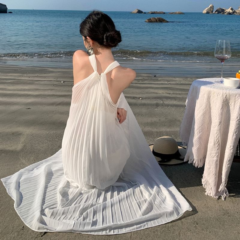 Plain Halter Neck Accordion Pleated Maxi Sundress