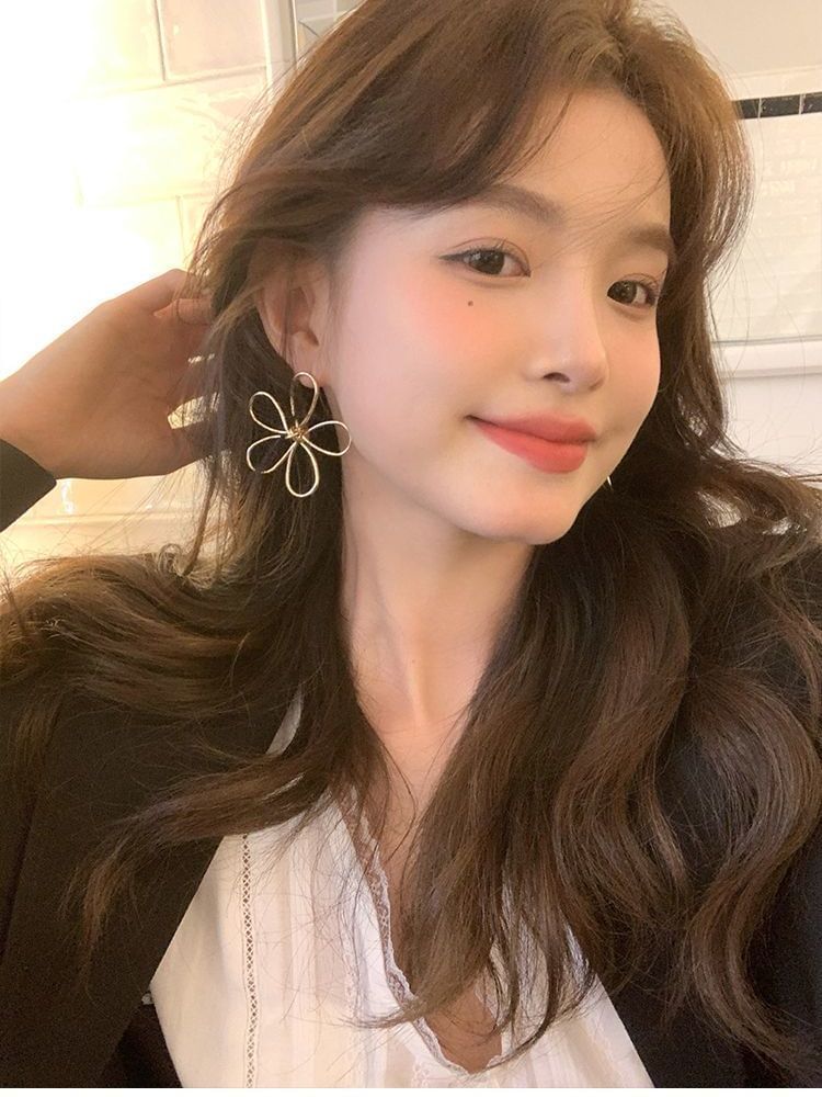 Floral Stud Alloy Earring Wirework