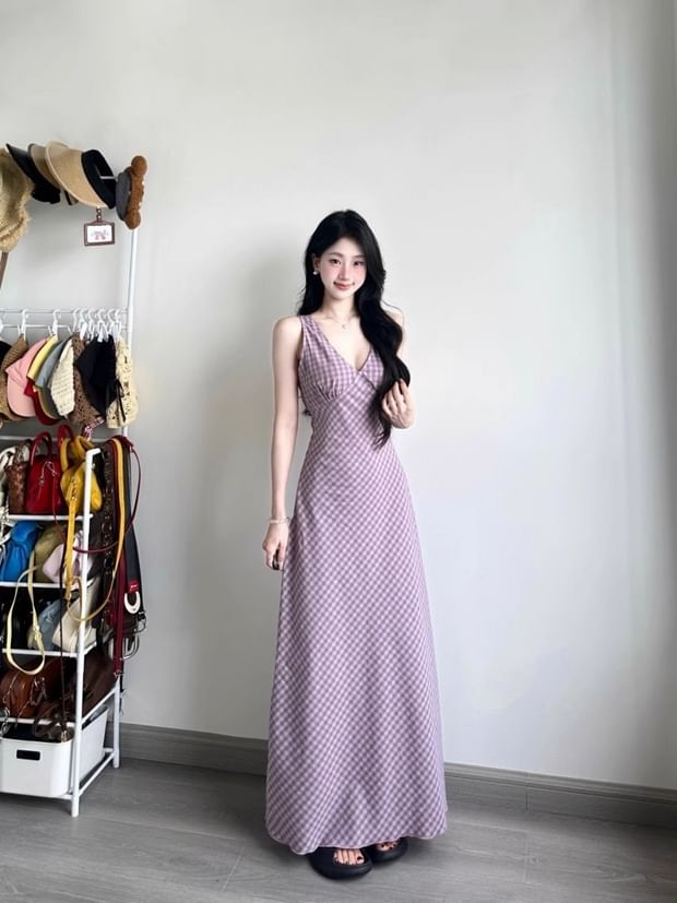 Plaid V-Neck Sleeveless A-Line Maxi Dress
