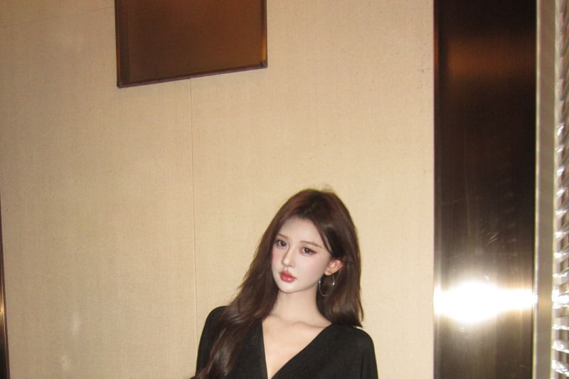 Long-Sleeve V-Neck Slit Sheath Dress - Altfashion Shop