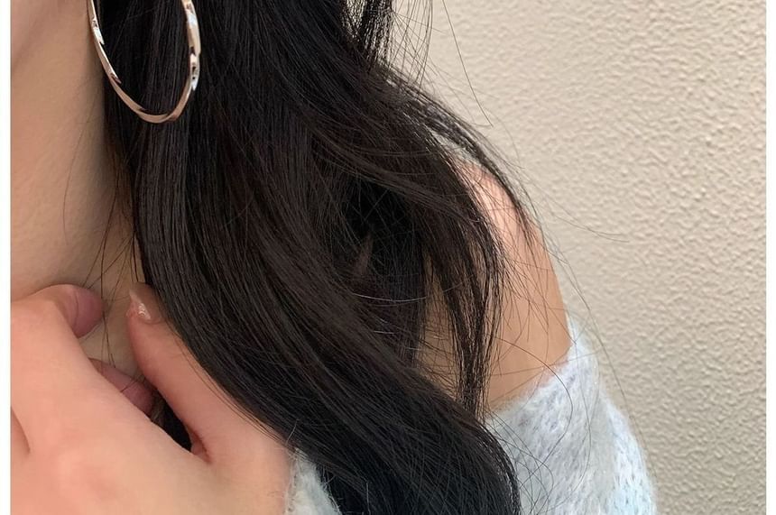 Hoop Earring Twisted