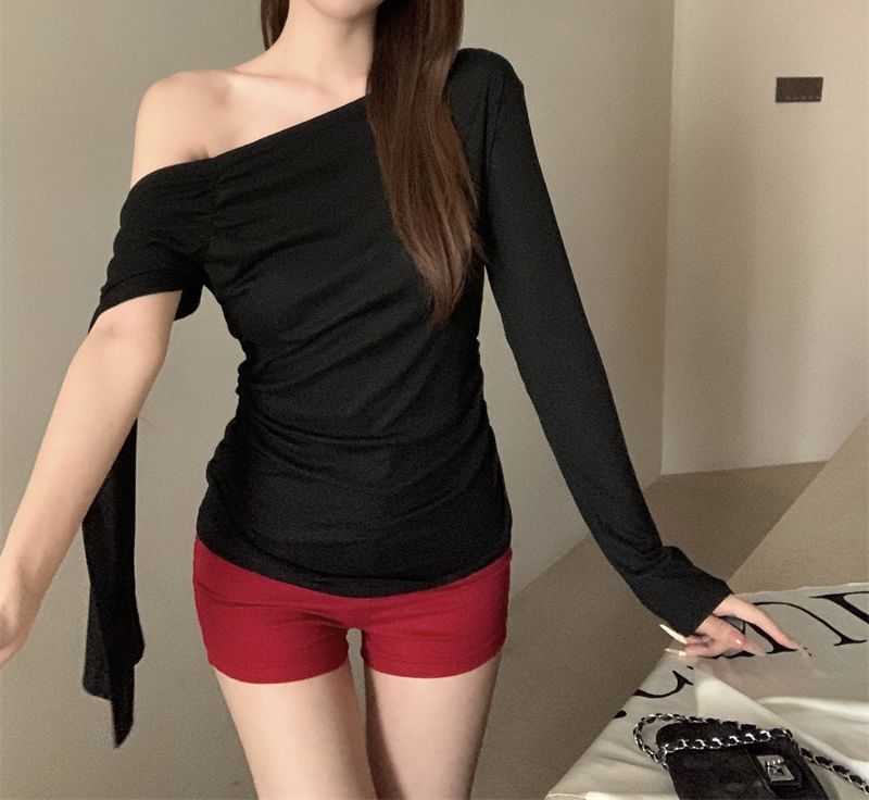 Plain Ruched One-Shoulder Long-Sleeved Top