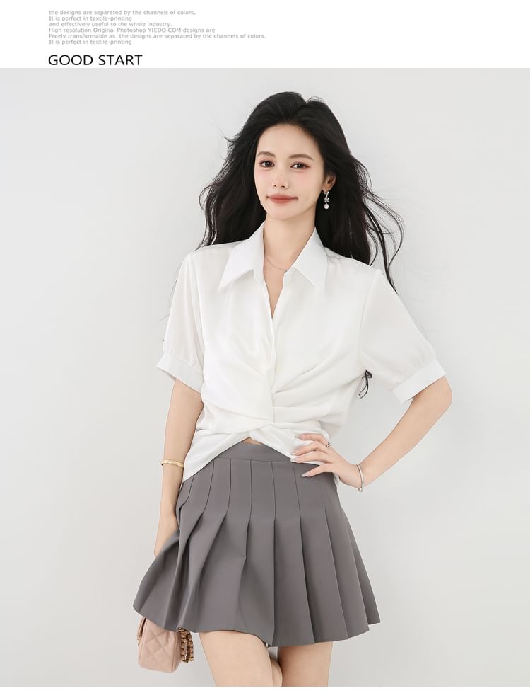 Plain Ruched Collared Elbow-Sleeved Cropped Blouse