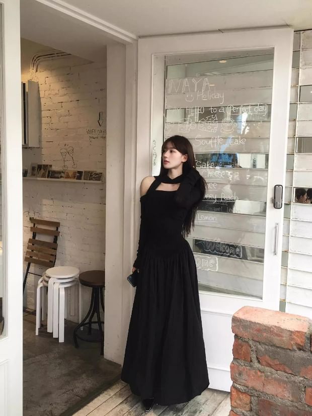 Long-Sleeve Off-Shoulder Plain Maxi A-Line Dress