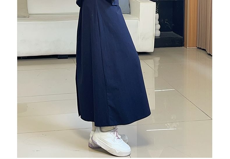 Set: Collared Shirt with Long Sleeves and High Waist Maxi A-Line Skirt