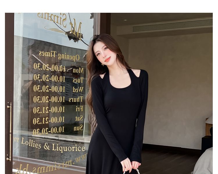 Long-Sleeve Cutout Plain Maxi A-Line Dress