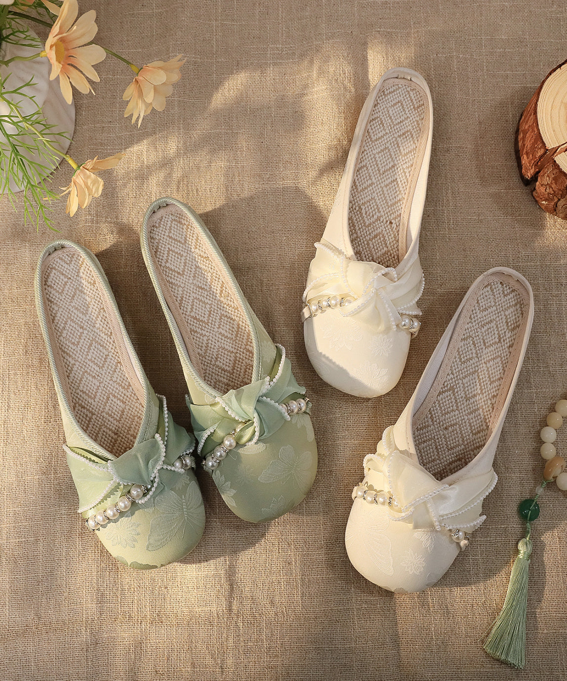 Chunky Splicing Satin Slide Retro Embroidered Sandals White