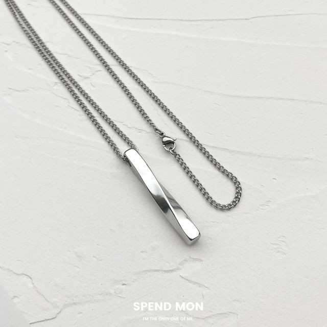 Pendant Chain Necklace