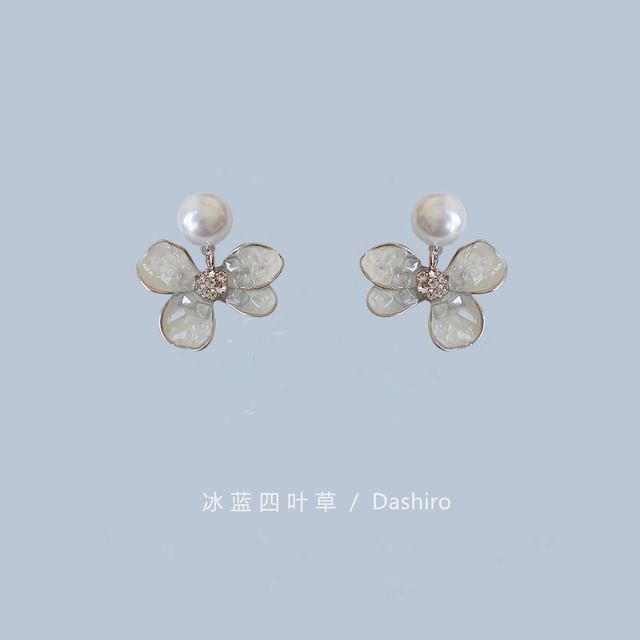 Pearl Crystal Drop / Faux Butterfly Alloy Earring Floral