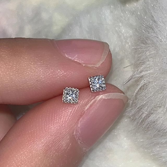 Rhinestone Ear Stud