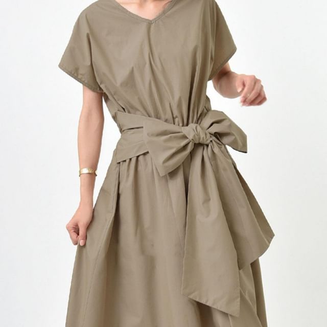 V-Neck Short Sleeve Plain A-Line Maxi Dress