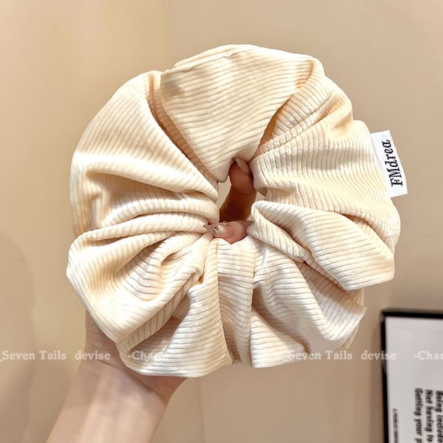 Scrunchie Label Lettering