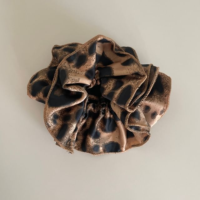 Scrunchie Leopard Print