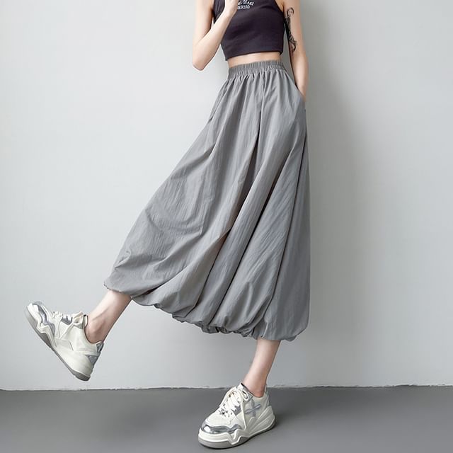 Bubble Hem Midi Skirt with Elastic Waistband in Solid