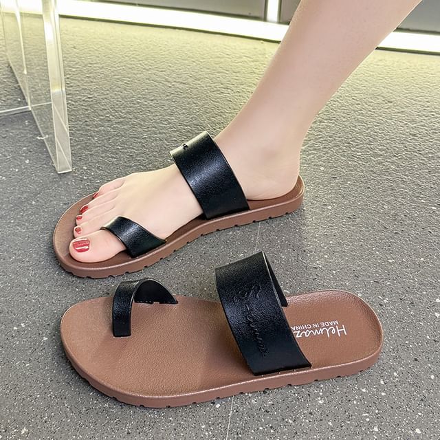 Platform Toe Loop Slide Sandals