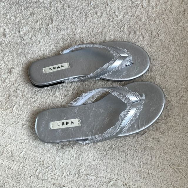 Lace Trim Dotted Flip Flops