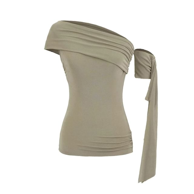 Plain Off-Shoulder Asymmetric Slim-Fit Top