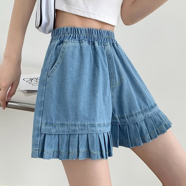 Mid Waist Pleated Denim Shorts