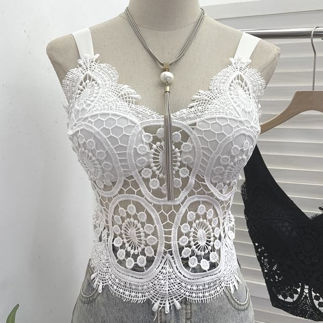 Padded Lace Camisole Top in Solid Color