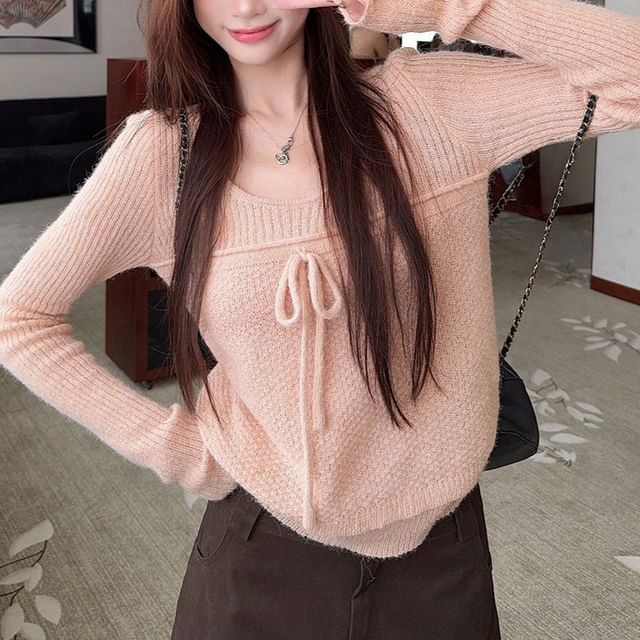 Scoop Neck Knit Top with Long Sleeves and Bow Accent Plain Design