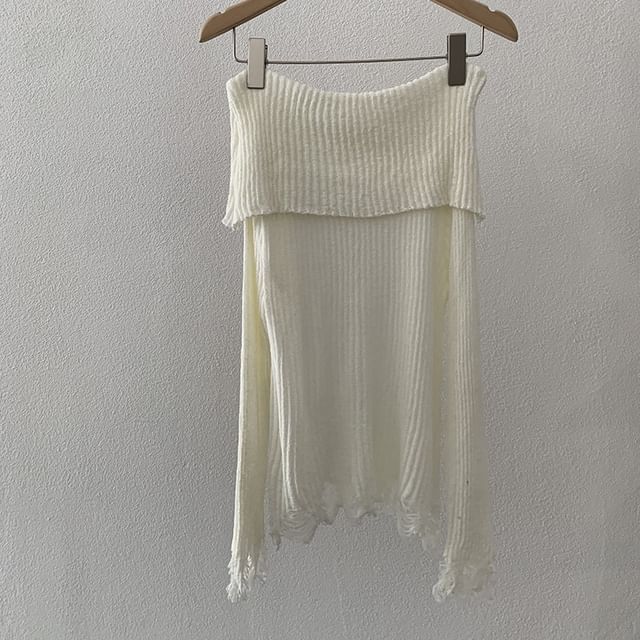 Off-Shoulder Ribbed Distressed Sweater Set with Belt and Plain Design