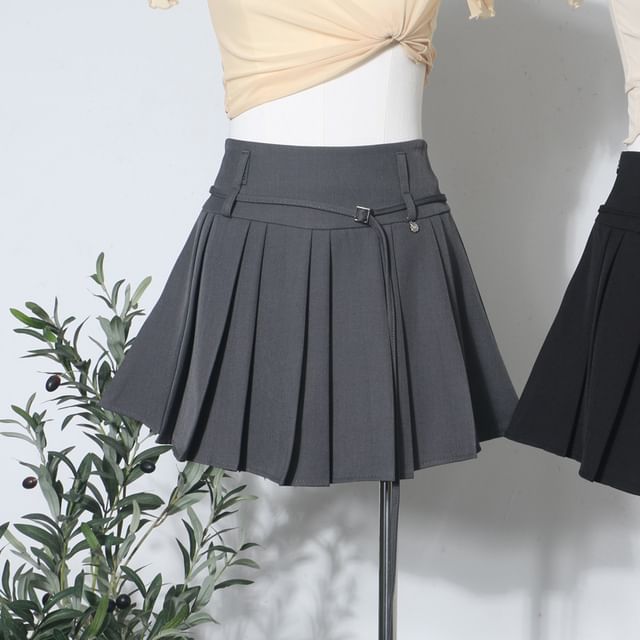 High Rise Belted Mini Pleated Skirt