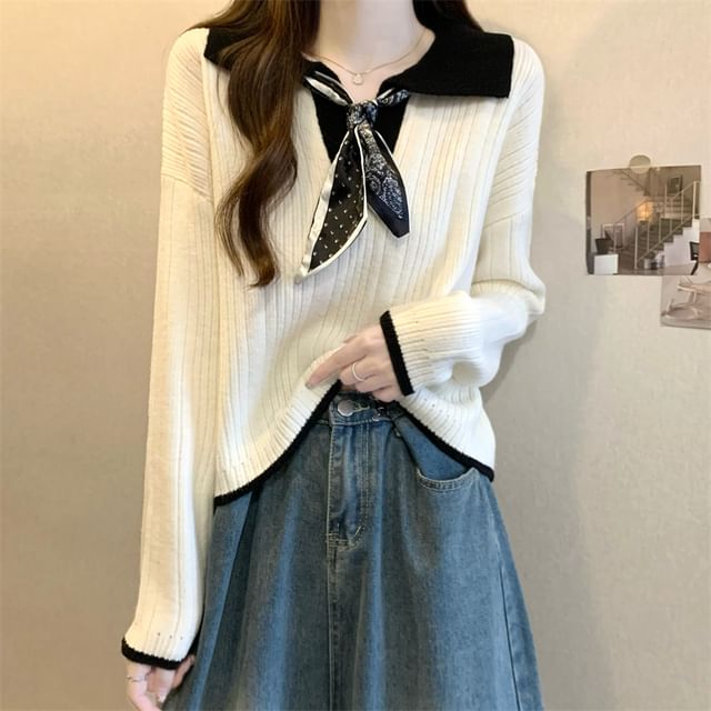 Two-Tone Ribbed Knit Sweater with Collar Detail