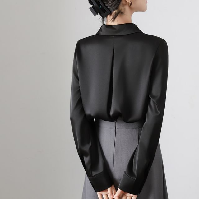 Button-Up Collared Long-Sleeve Satin Solid Blouse