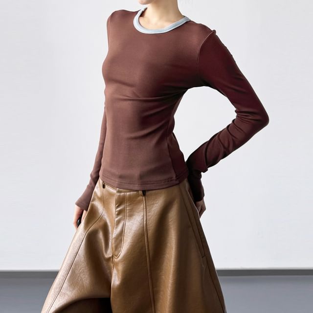 Crew Neck Contrast Trim Slim Crop T-Shirt