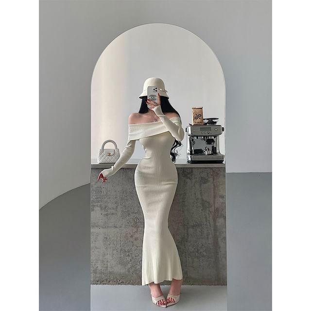 Long-Sleeve Off Shoulder Plain Knit Maxi Mermaid Dress