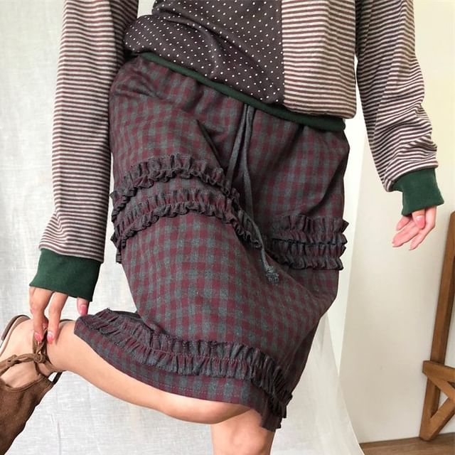 Gingham Ruffle Straight Skirt