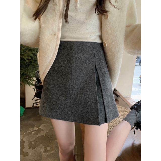 Plain Slit Mini A-Line Skirt