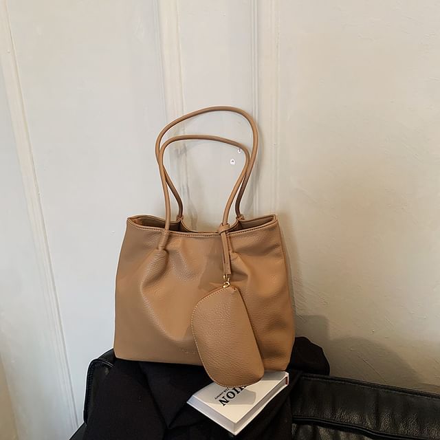 Set: Faux Leather Tote Bag + Pouch
