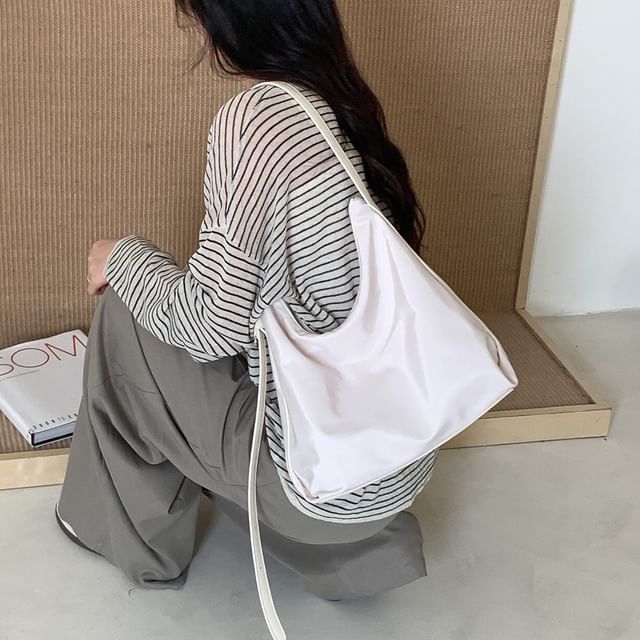 Plain Nylon Shoulder Bag