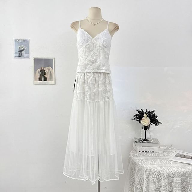 Set: V-Neck Lace Camisole Top + High Waist Maxi Skirt