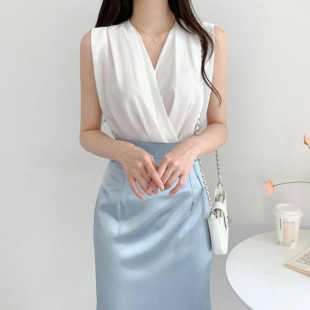 V-Neck Ruched Blouse