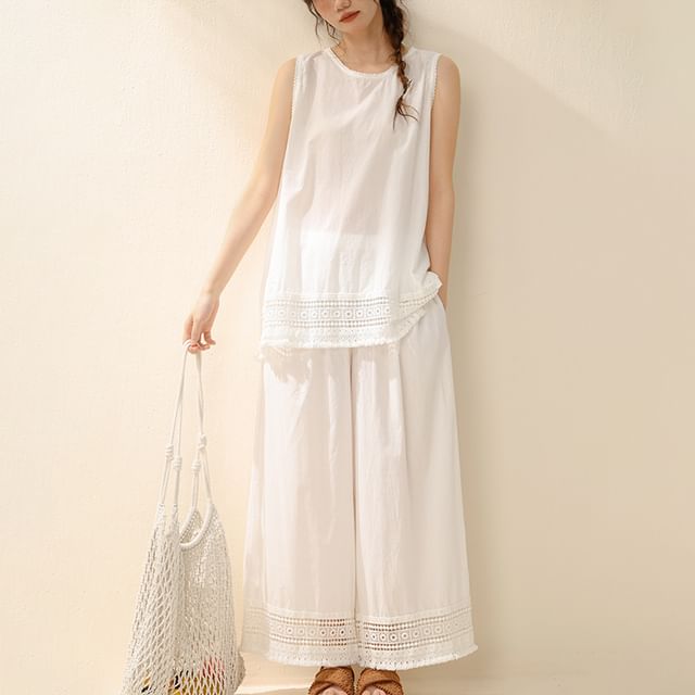 Sleeveless Crew Neck Plain Lace Trim Blouse / High Waist Cropped Wide Leg Pants / Set