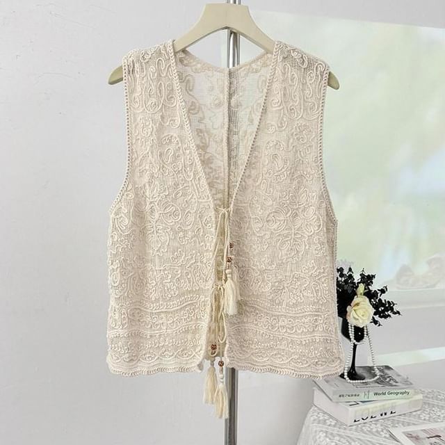 V-Neck Tassel Tie Front Lace Vest / Short-Sleeve Crew Neck Plain T-Shirt / Set