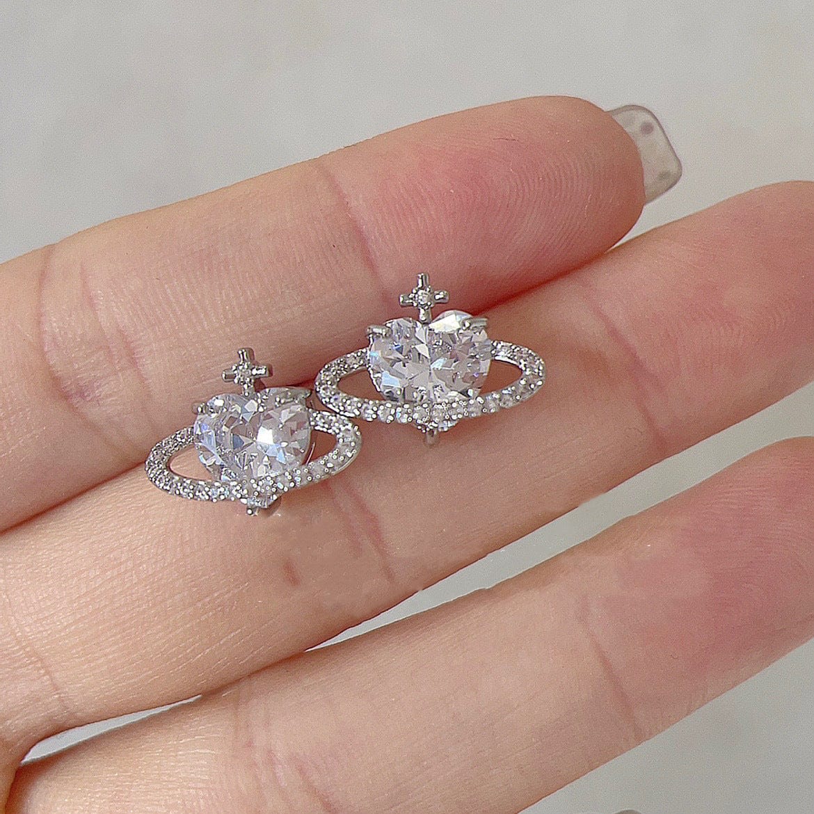 Rhinestone Saturn Heart Earrings