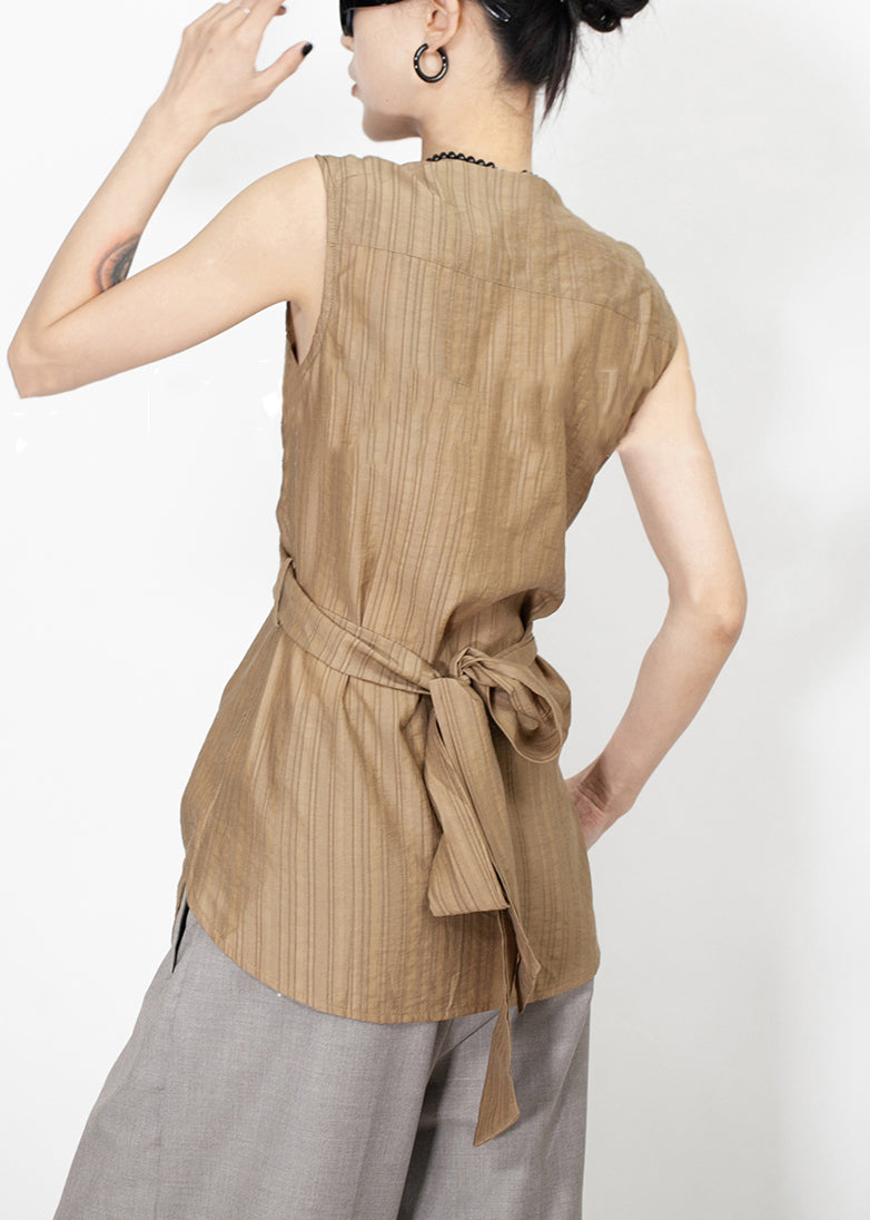 Stilvolles braunes Tanktop aus Seide und Baumwolle mit V-Ausschnitt und Schnürung, ärmellos EE056