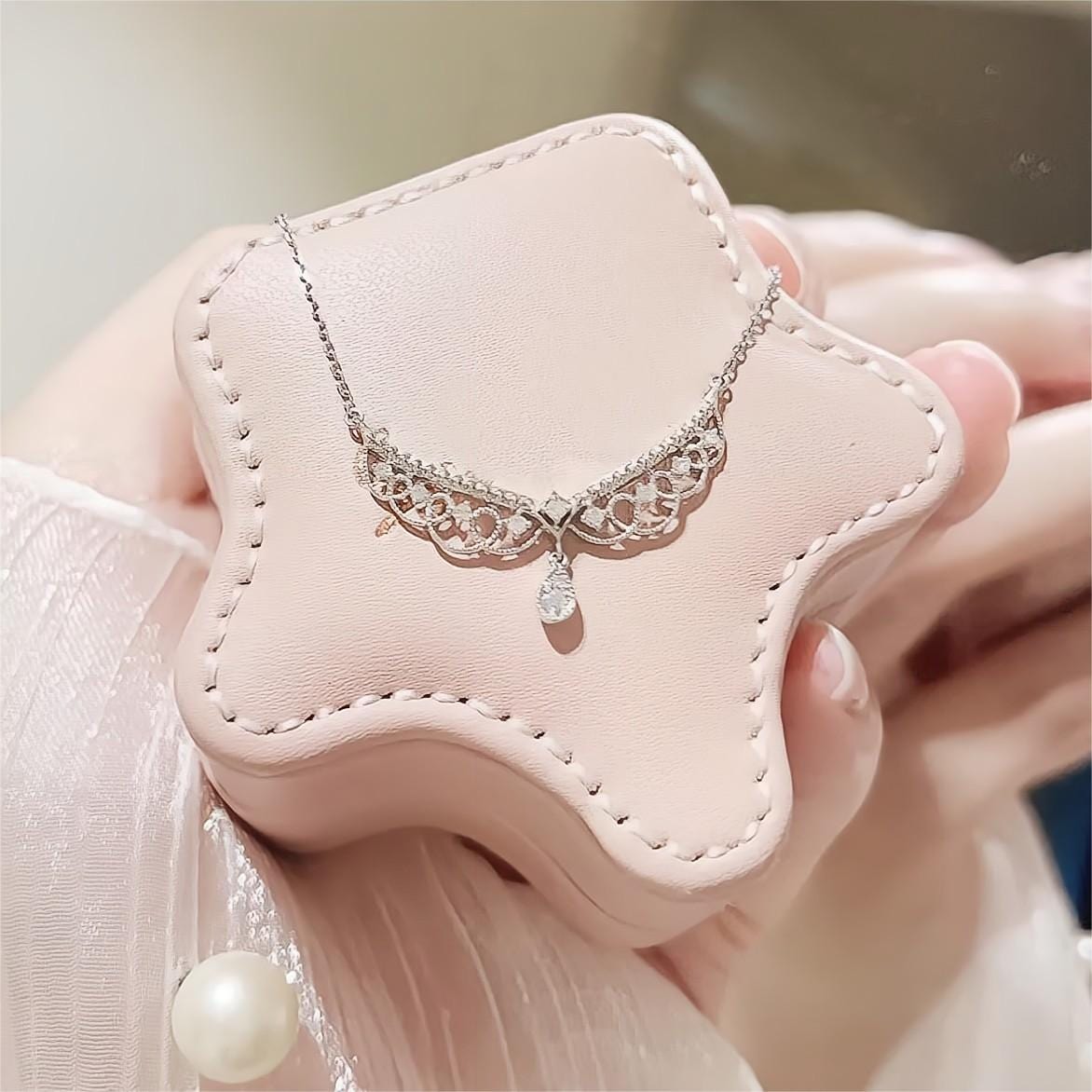 Lace Hollowed-out Pattern Chain Necklace