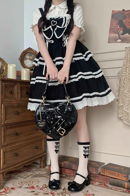 Heart-Shaped Bowknot Buckle Gothic Lolita Handbag for Tea Time in Two Colors - MysticMeadow