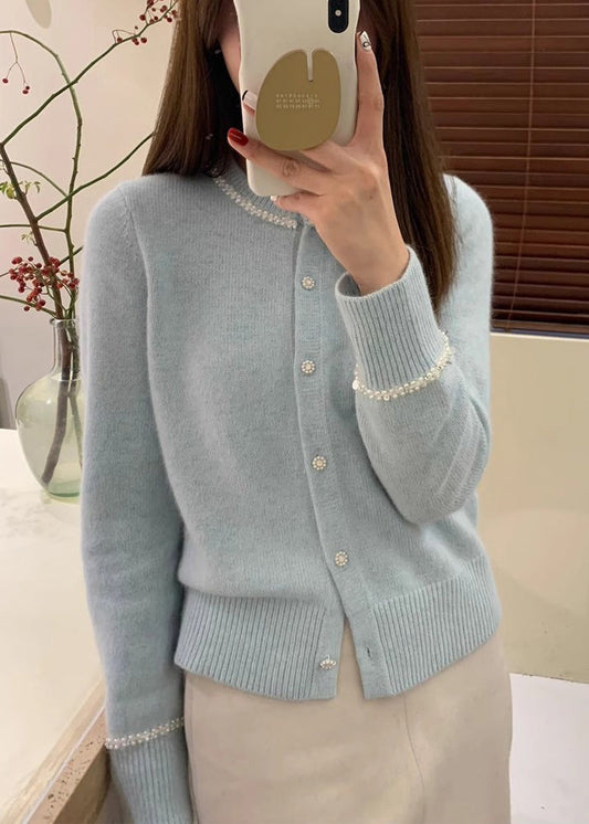 Französische blaue O-Ausschnitt-Strickjacke mit handgefertigten Nagelperlen für Herbst QC039 