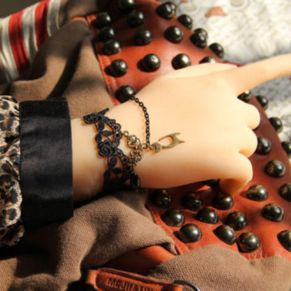 Female Sweet Bracelet with Lace Fringe and Simple Bride Fashion Style