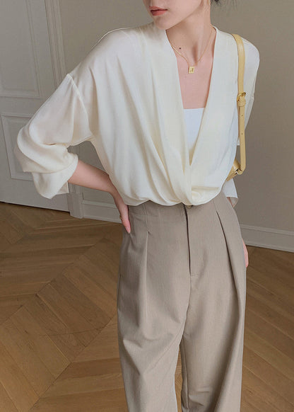 2024 New Chic Beige V Neck Chiffon Shirts Batwing Sleeve EE034